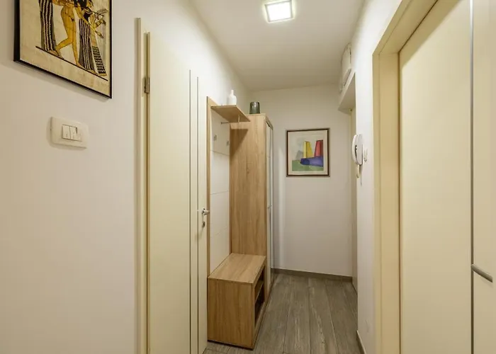 Josko - Combine Parking&beach&old Town